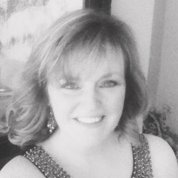 Meet your Posher, Raylene - Picture 1 of 1